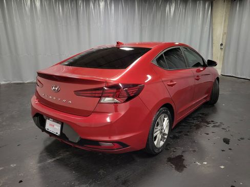 Used 2019 Hyundai Elantra SEL image 9