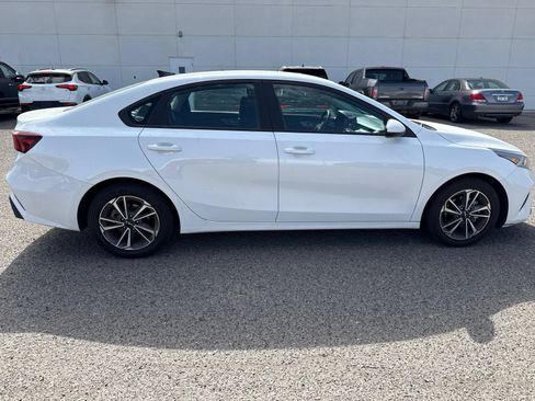 Used 2023 Kia Forte LXS FWD image 6