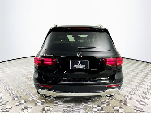 Certified 2025 Mercedes-Benz GLB 250 image 6