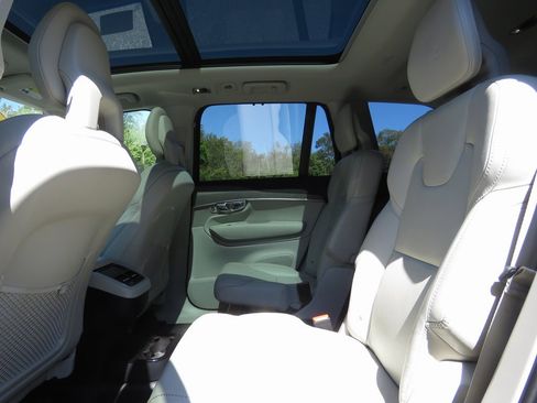 Used 2021 Volvo XC90 T6 Inscription image 22