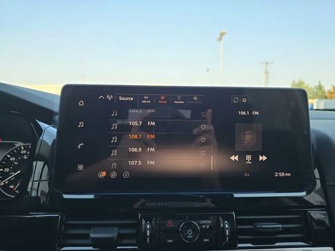 New 2026 Nissan Pathfinder SV image 8