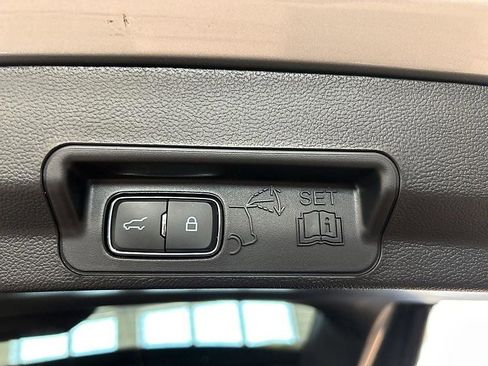 Used 2023 Ford Explorer XLT w/ Equipment Group 202A AWD/4WD image 30