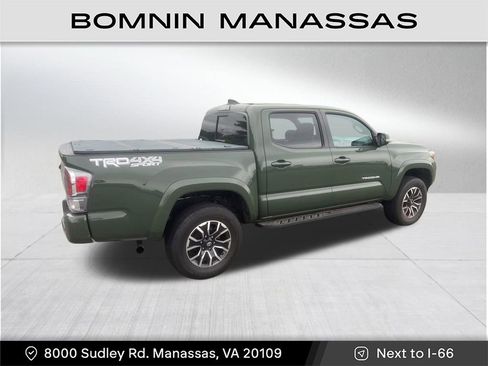 Used 2021 Toyota Tacoma TRD Sport w/ Technology Package AWD/4WD image 3