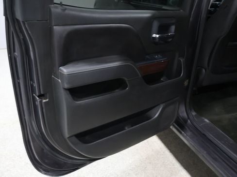 Used 2014 GMC Sierra 1500 SLE image 18