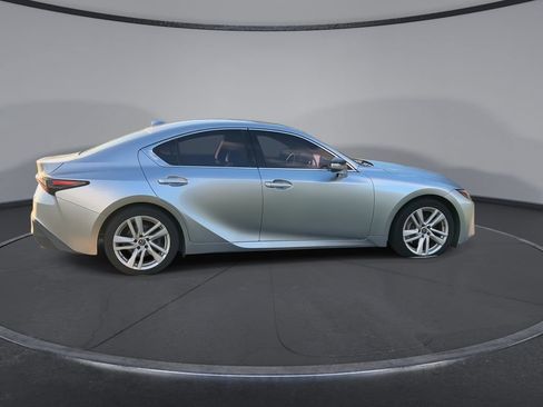 Used 2022 Lexus IS 300 w/ Accessory Package RWD image 9