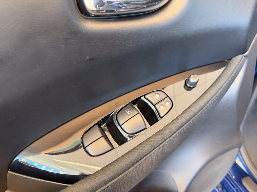 Used 2025 Nissan Leaf SV Plus FWD image 15