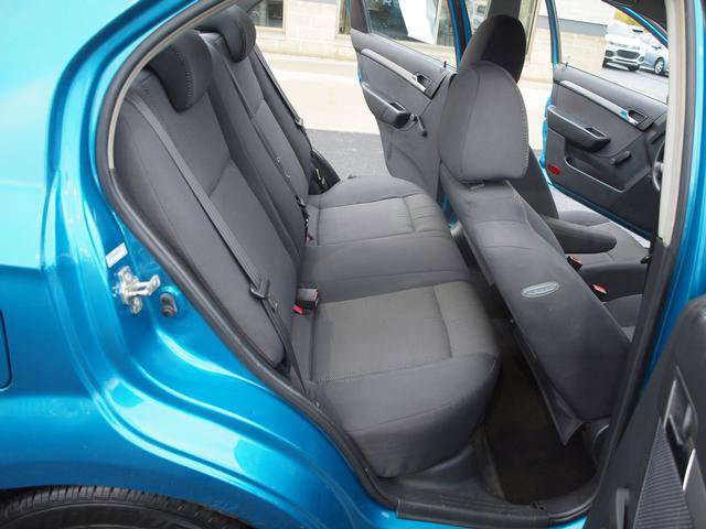 Used 2009 Chevrolet Aveo Sedan FWD image 7