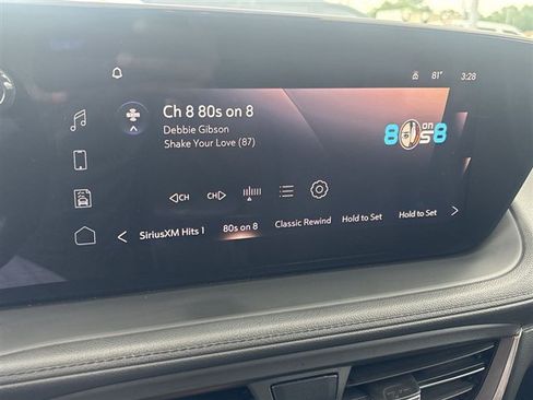 Used 2024 Buick Encore GX Preferred w/ Comfort Package FWD image 13