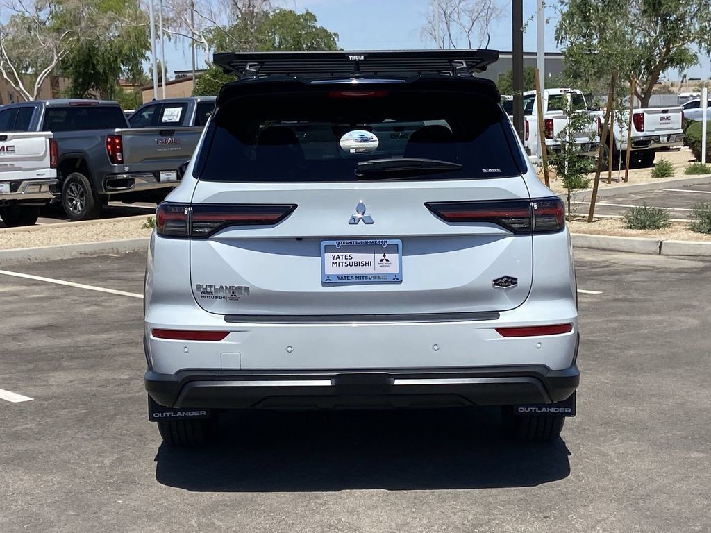 New 2026 Mitsubishi Outlander AWD image 5