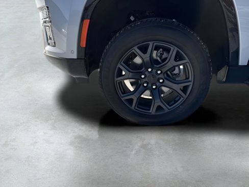 New 2026 Jeep Grand Wagoneer Limited w/ Convenience Group I image 10