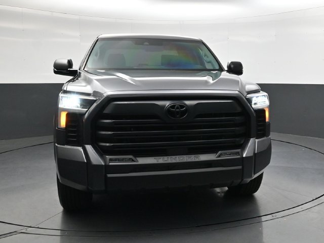 Used 2023 Toyota Tundra SR5 w/ SR5 Convenience Package AWD/4WD image 11