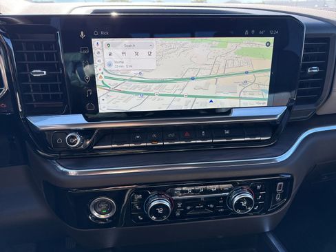 Used 2023 GMC Sierra 1500 SLT w/ SLT Convenience Package image 16