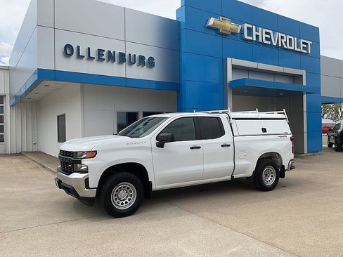 Used 2020 Chevrolet Silverado 1500 W/T w/ WT Value Package AWD/4WD image 1
