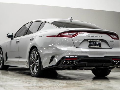 Used 2020 Kia Stinger GT1 image 11