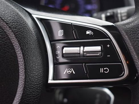 Used 2024 Kia Forte LXS w/ LXS Technology Package image 22