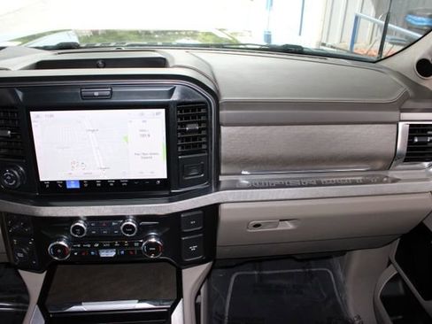 Used 2025 Ford F250 Platinum w/ Platinum Plus Package AWD/4WD image 32