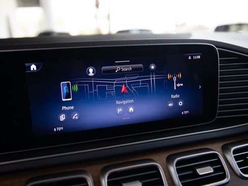 Used 2025 Mercedes-Benz GLE 450 4MATIC image 11