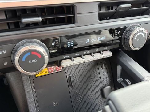 New 2026 Toyota 4Runner TRD Off-Road AWD/4WD image 35