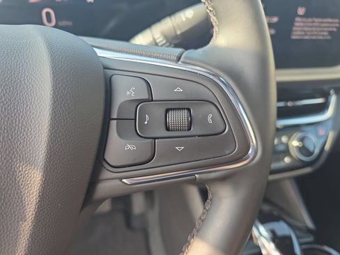 Used 2026 Buick Envista Sport Touring w/ Convenience I Package FWD image 18