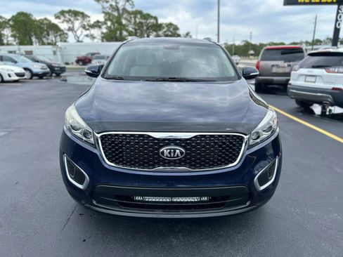 Used 2017 Kia Sorento AWD image 7