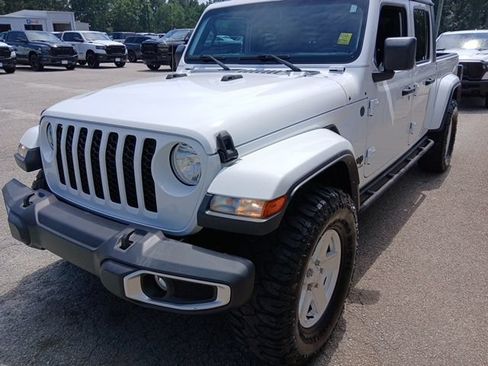 Used 2022 Jeep Gladiator Sport AWD/4WD image 10