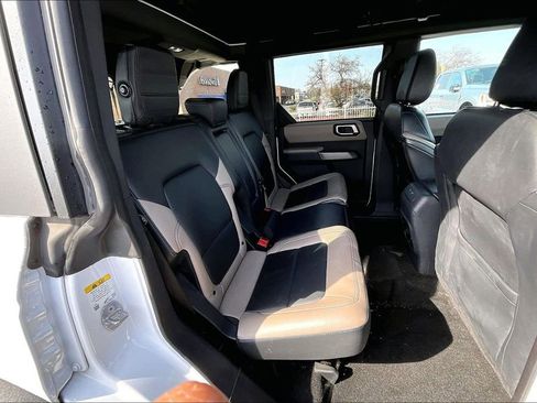 Certified 2023 Ford Bronco Wildtrak AWD/4WD image 25
