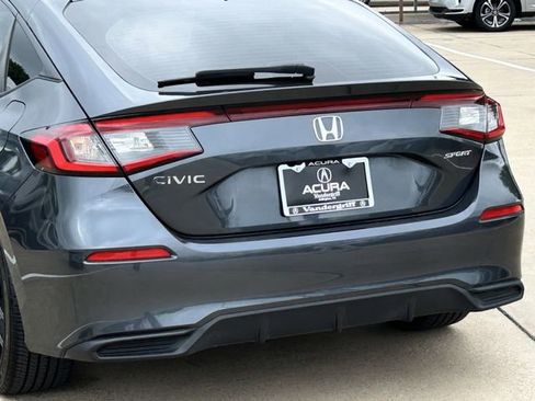 Used 2025 Honda Civic Sport image 6