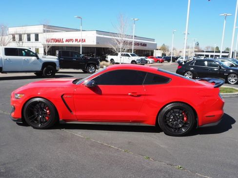Used 2016 Ford Mustang Shelby GT350 w/ Technology Package image 3