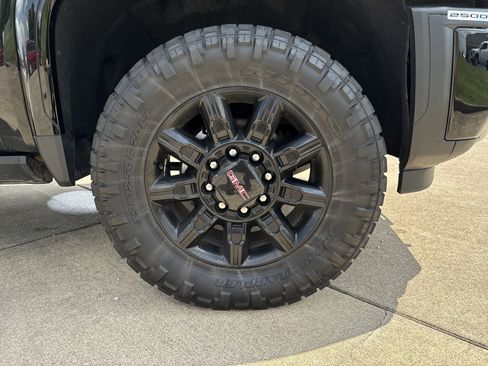 Used 2024 GMC Sierra 2500 AT4 w/ AT4 Premium Plus Package image 23