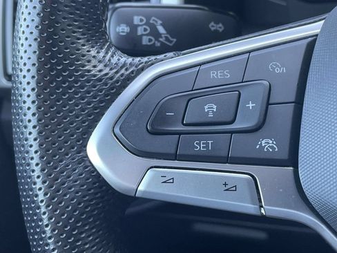 Certified 2023 Volkswagen Atlas Cross Sport SEL R-Line AWD/4WD image 24