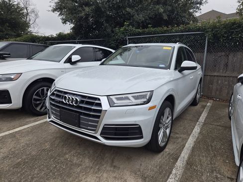 Used 2019 Audi Q5 2.0T Premium Plus w/ Premium Plus Package image 4
