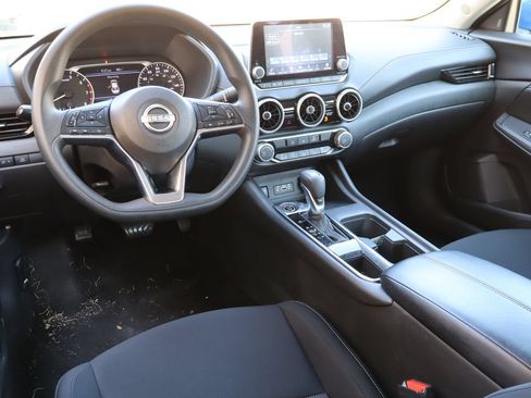 Used 2024 Nissan Sentra SV FWD image 4
