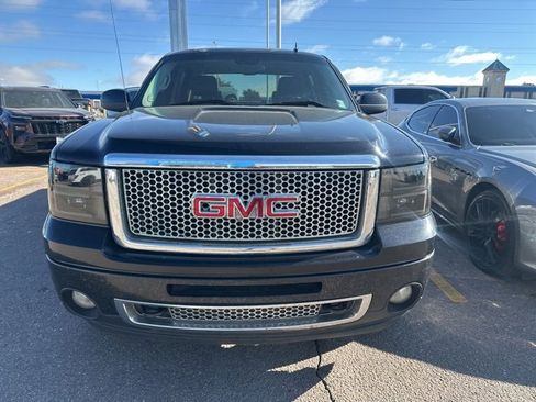Used 2008 GMC Sierra 1500 Denali w/ Sun And Navigation Package image 2