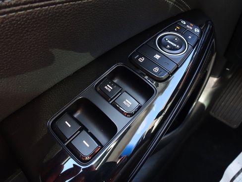 Used 2017 Kia Cadenza Technology FWD image 22