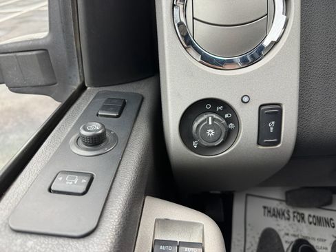 Used 2014 Ford F250 Lariat w/ Lariat Ultimate Package AWD/4WD image 26