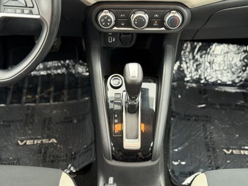 Used 2020 Nissan Versa SV image 33