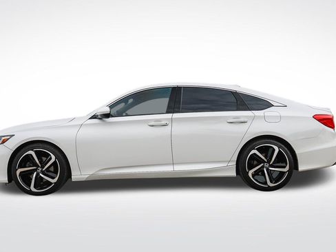 Used 2018 Honda Accord Sport image 8
