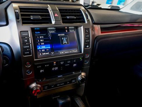 Used 2016 Lexus GX 460 image 39