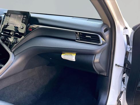 Certified 2022 Toyota Camry SE FWD image 19