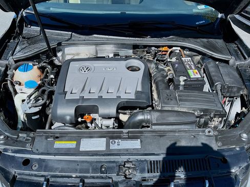 Used 2013 Volkswagen Passat TDI SE FWD image 27