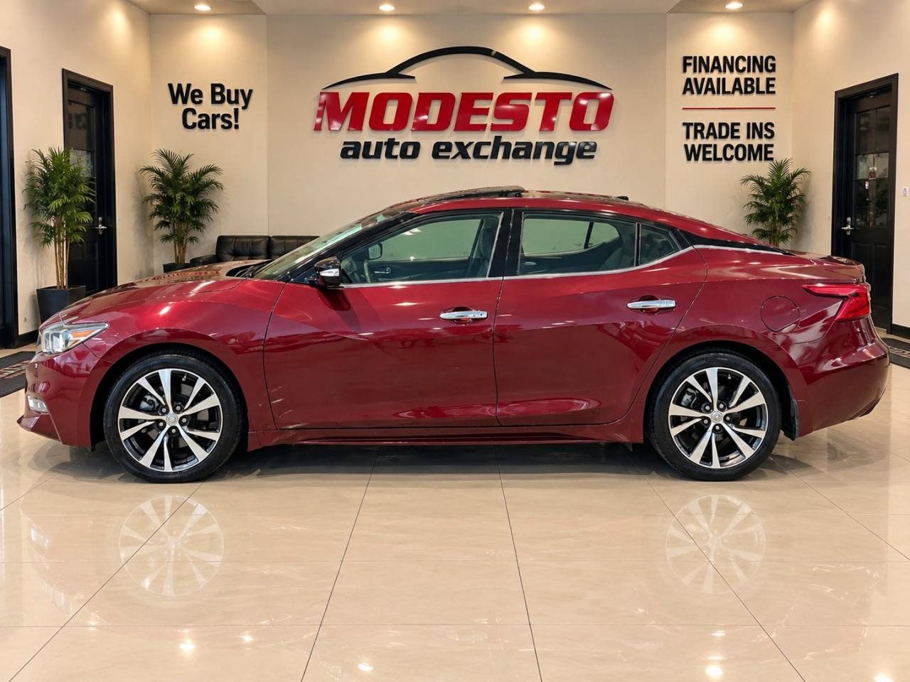 Used 2016 Nissan Maxima Platinum w/ Interior Lighting Package FWD image 6