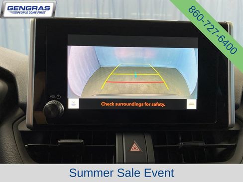 Used 2025 Toyota RAV4 XLE AWD/4WD image 17