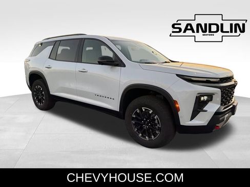 New 2026 Chevrolet Traverse Z71 w/ Enhanced Driving Package image 1