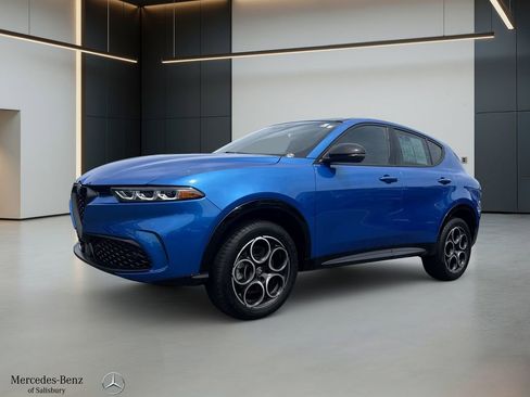 Used 2025 Alfa Romeo Tonale AWD/4WD image 1