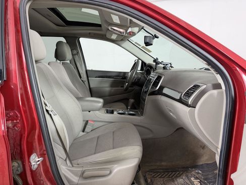 Used 2011 Jeep Grand Cherokee Laredo w/ Security & Convenience Group image 14