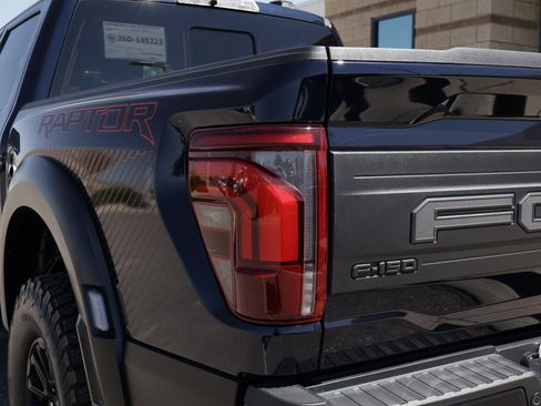 Used 2025 Ford F150 Raptor AWD/4WD image 18