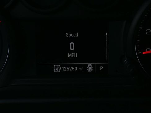 Used 2020 GMC Sierra 1500 4x4 Crew Cab w/ Sierra Value Package image 10