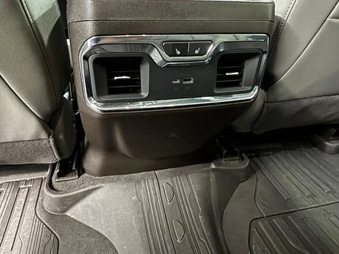 Used 2023 GMC Sierra 1500 SLT w/ SLT Premium Package AWD/4WD image 16
