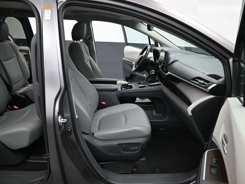 Certified 2024 Toyota Sienna XLE image 33