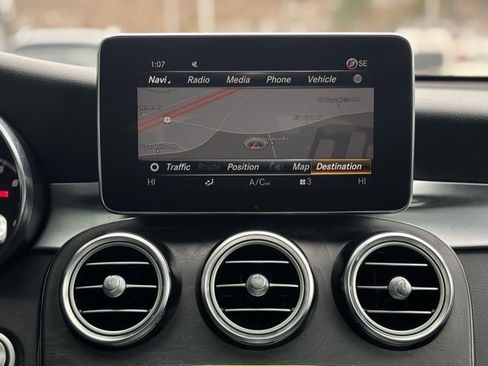 Used 2018 Mercedes-Benz GLC 300 4MATIC image 35